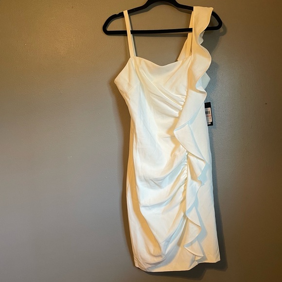 NWT Guess Sz 10 Women’s White Ruffle Strappy Mini Bodycon Lined Dress Ret $128! - Picture 2 of 13